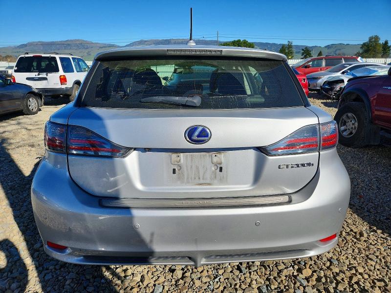 Photo 6 from auction – 2013 LEXUS CT 200 with VIN JTHKD5BHXD2164376