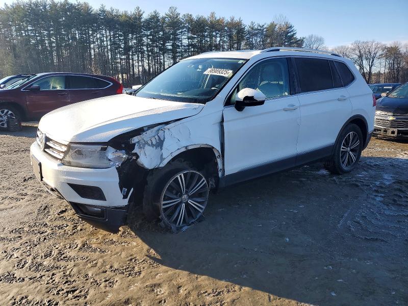 VOLKSWAGEN TIGUAN SE 2019 with VIN 3VV2B7AX9KM106987 - Photo from auction
