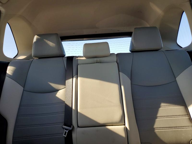 Photo 10 from auction – 2019 TOYOTA RAV4 XLE P with VIN 2T3C1RFV2KC020557