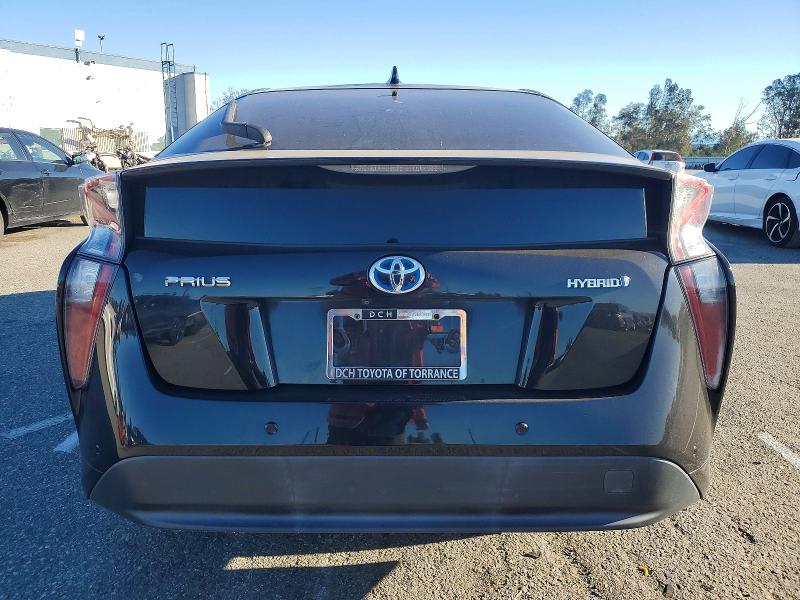 Photo 6 from auction – 2017 TOYOTA PRIUS with VIN JTDKARFU3H3053709