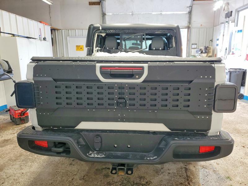 Photo 6 from auction – 2023 JEEP GLADIATOR with VIN 1C6HJTAG0PL528845