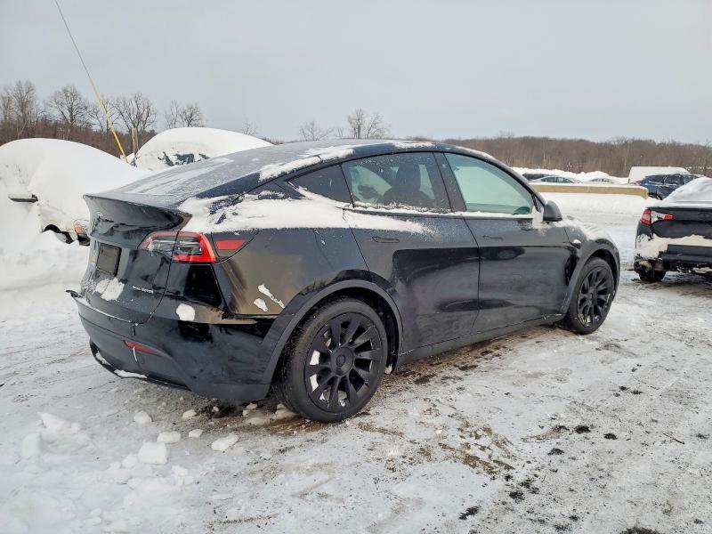 Photo 3 from auction – 2021 TESLA MODEL Y with VIN 5YJYGAEE4MF125809