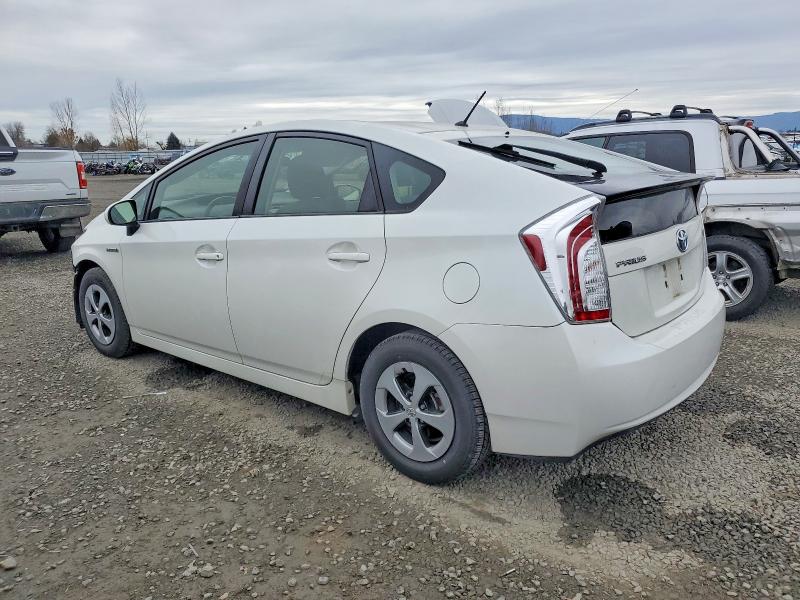 صورة رقم 2 من المزاد - 2012 TOYOTA PRIUS مع VIN JTDKN3DU7C1598708