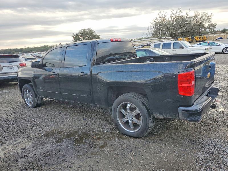 Photo 2 from auction – 2018 CHEVROLET SILVERADO with VIN 3GCUKREC7JG623759