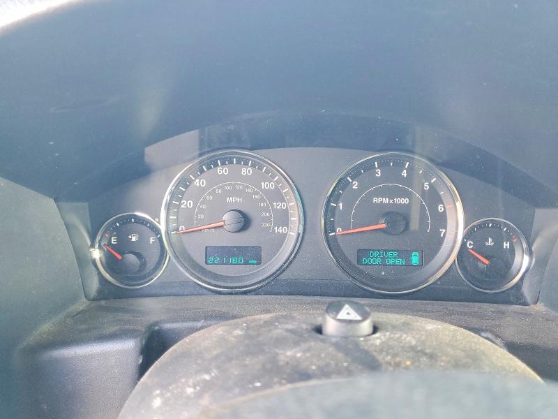 Photo 9 from auction – 2006 JEEP COMMANDER with VIN 1J8HG58286C337534