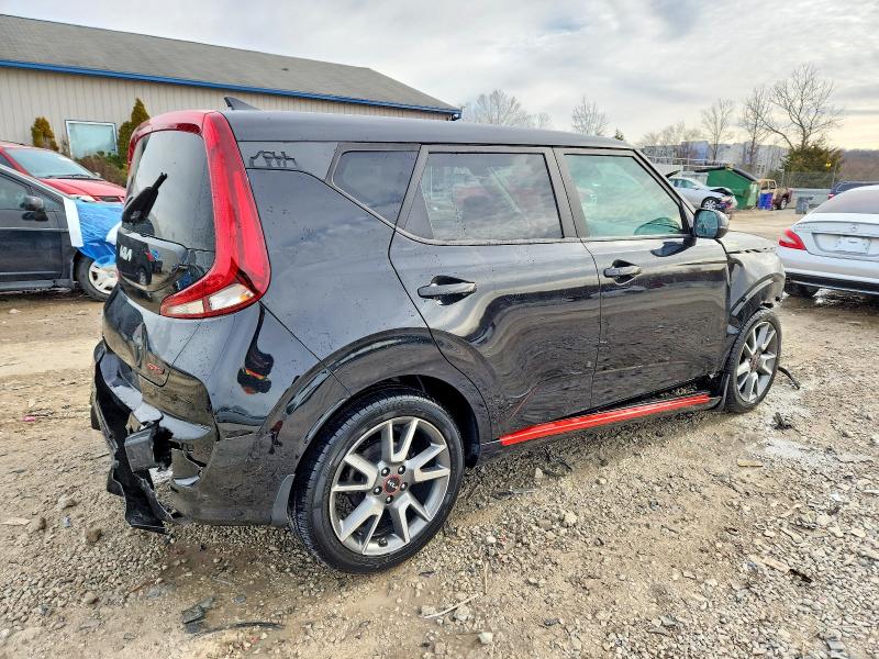 Photo 3 from auction – 2022 KIA SOUL with VIN KNDJ63AU7N7158923