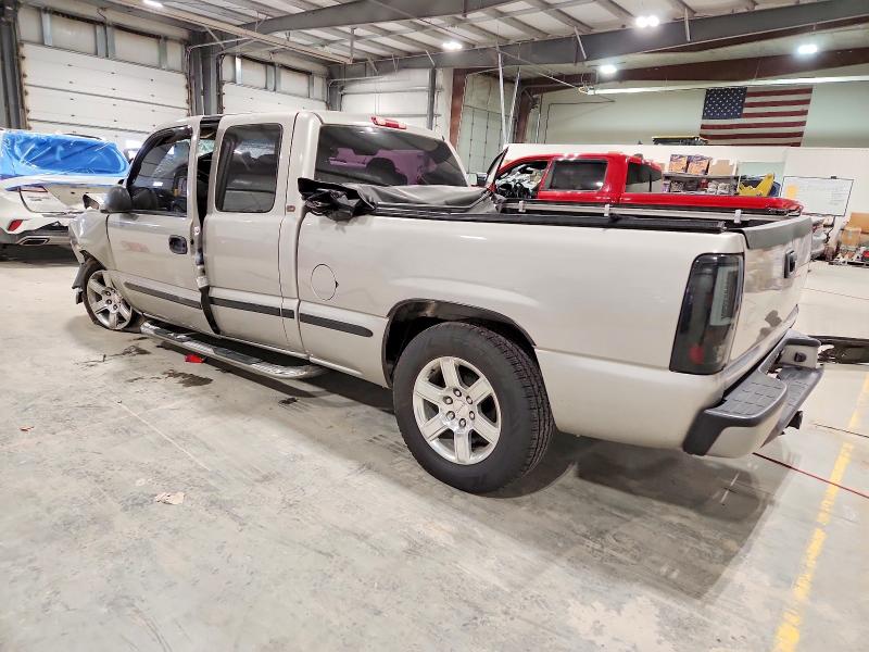 Photo 2 from auction – 2005 CHEVROLET SILVERADO with VIN 1GCEC19X55Z141622