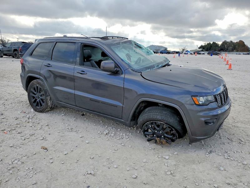 Photo 4 from auction – 2019 JEEP GRAND CHER with VIN 1C4RJFAG9KC847376
