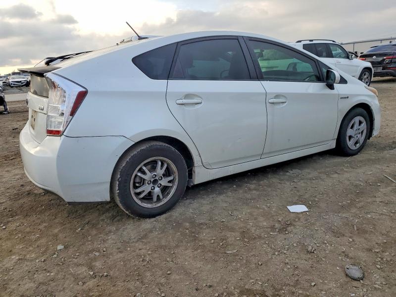 Photo 3 from auction – 2011 TOYOTA PRIUS with VIN JTDKN3DU4B1425131