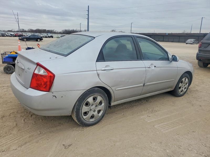 Photo 3 from auction – 2006 KIA SPECTRA LX with VIN KNAFE121565363233