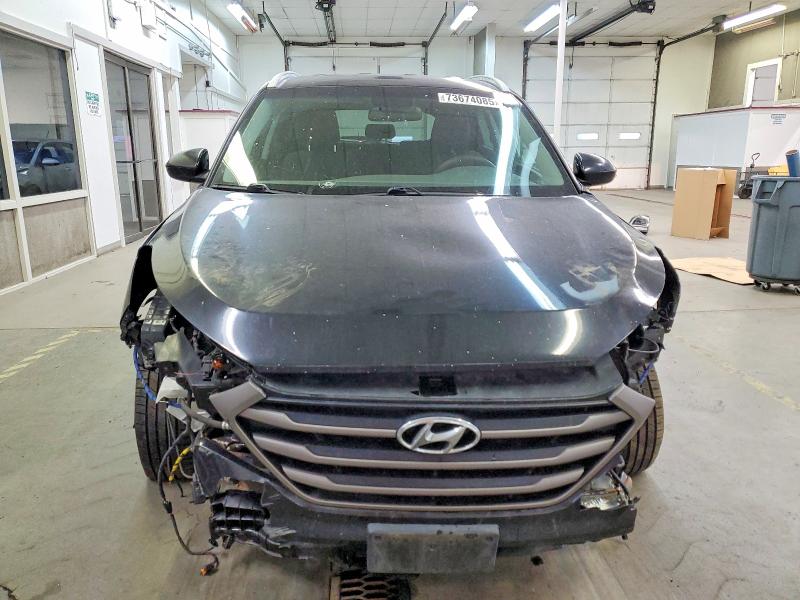 Photo 5 from auction – 2016 HYUNDAI TUCSON with VIN KM8J3CA49GU162612