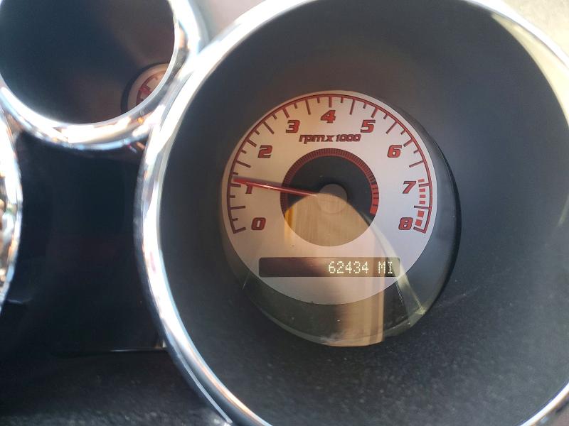 Photo 9 from auction – 2009 PONTIAC SOLSTICE with VIN 1G2MN35B69Y108107