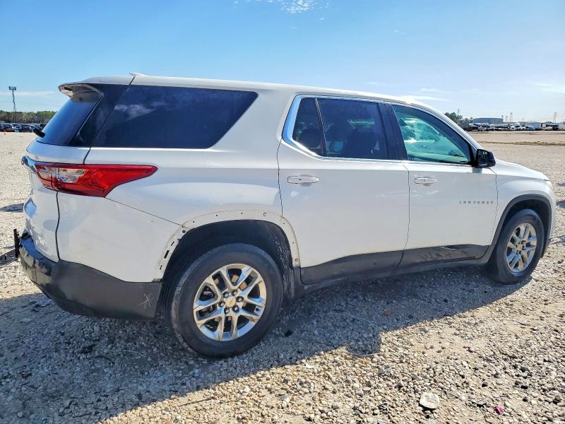 Photo 3 from auction – 2021 CHEVROLET TRAVERSE L with VIN 1GNERFKW7MJ111460