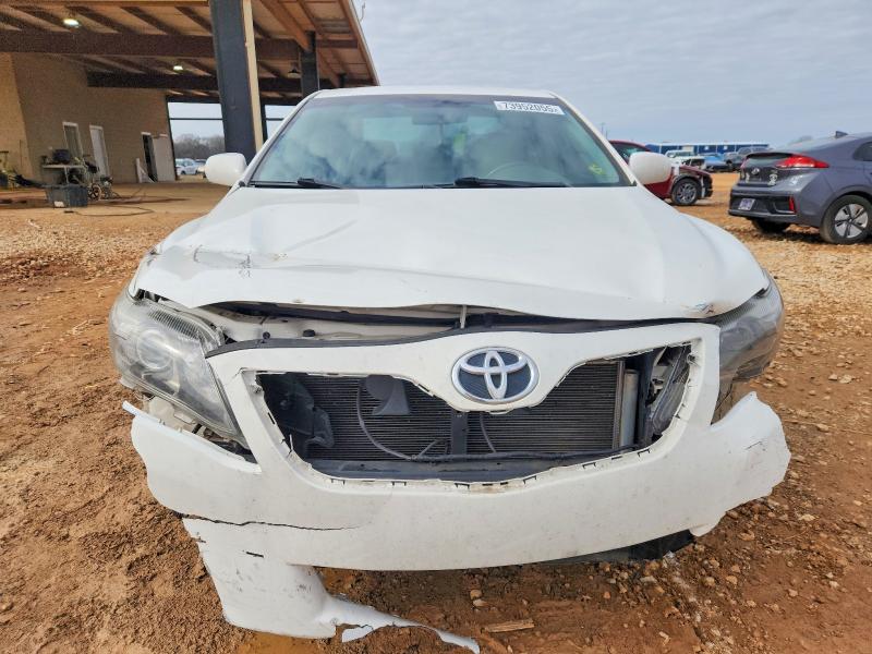 Photo 5 from auction – 2011 TOYOTA CAMRY with VIN 4T1BF3EKXBU704846