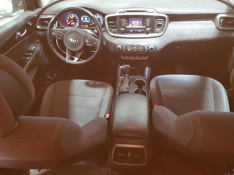 Photo 8 from auction – 2016 KIA SORENTO LX with VIN 5XYPGDA30GG001812
