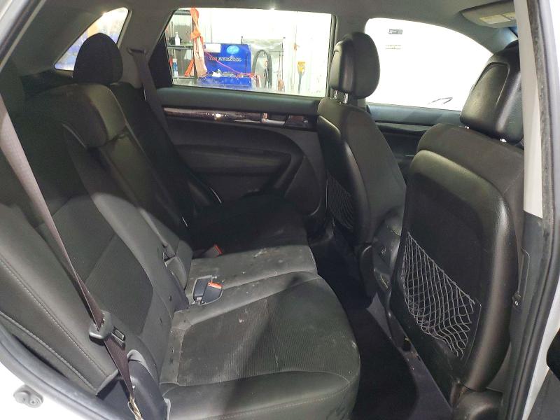 Photo 11 from auction – 2015 KIA SORENTO with VIN 5XYKT3A6XFG590179
