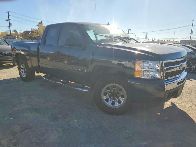 Photo 4 from auction – 2007 CHEVROLET SILVERADO with VIN 1GCEC19C97Z650497
