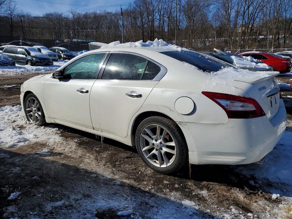 Photo 2 from auction – 2010 NISSAN MAXIMA S with VIN 1N4AA5AP5AC854725