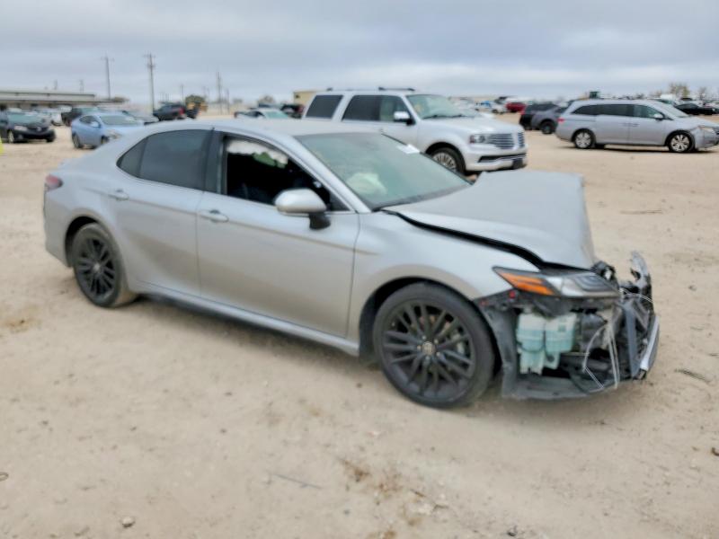 Photo 4 from auction – 2022 TOYOTA CAMRY with VIN 4T1K61AK5NU707586
