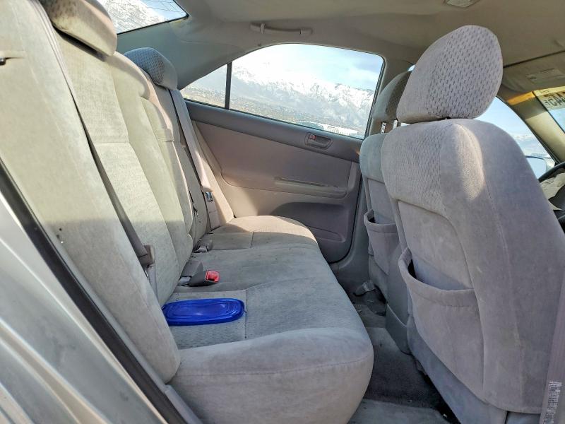 Photo 10 from auction – 2004 TOYOTA CAMRY LE with VIN 4T1BE32K64U928089