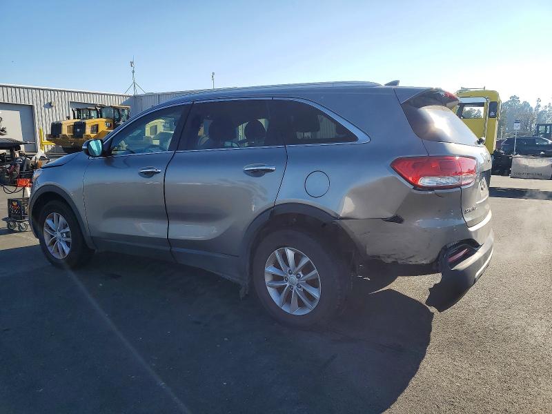 Photo 2 from auction – 2018 KIA SORENTO LX with VIN 5XYPGDA3XJG429006