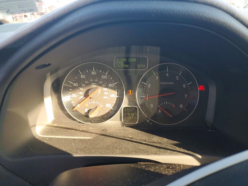 Photo 9 from auction – 2010 VOLVO C30 T5 with VIN YV1672MK6A2172871