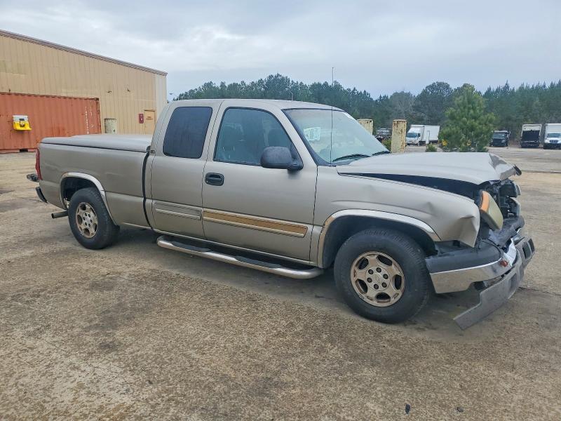 Photo 4 from auction – 2003 CHEVROLET SILVERADO with VIN 2GCEC19T531351706