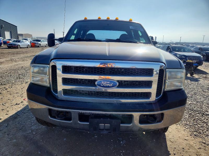 Photo 5 from auction – 2005 FORD F350 SUPER with VIN 1FTWW33P75EC21544