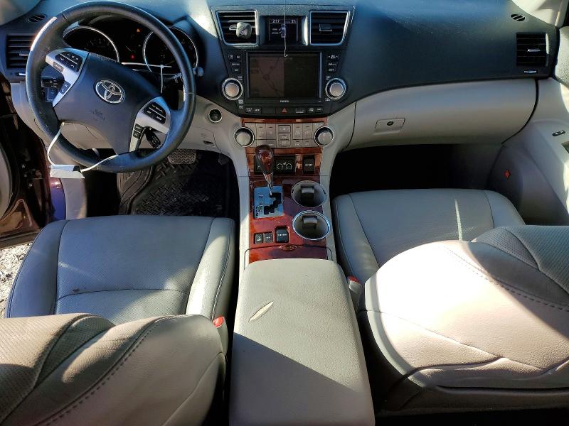Photo 8 from auction – 2012 TOYOTA HIGHLANDER with VIN 5TDDK3EH7CS142956