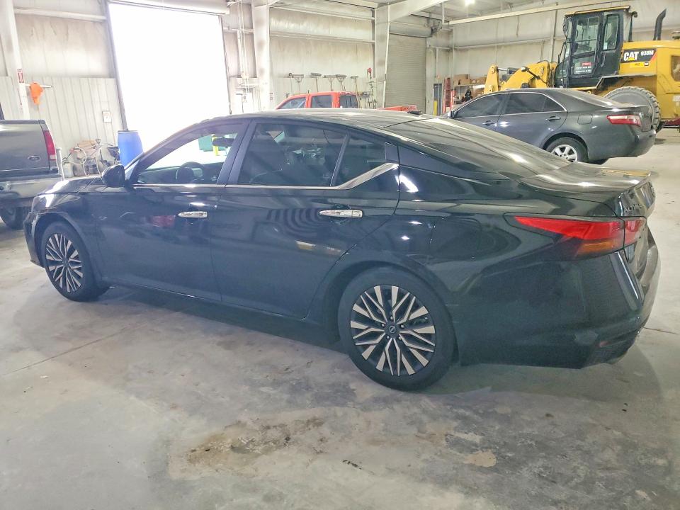Photo 2 from auction – 2024 NISSAN ALTIMA with VIN 1N4BL4DVXRN324768