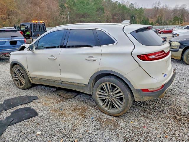 Photo 2 from auction – 2016 LINCOLN MKC RESERV with VIN 5LMTJ3DH1GUJ28626