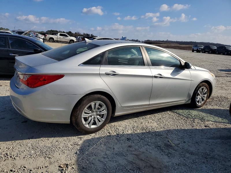 Photo 3 from auction – 2011 HYUNDAI SONATA GLS with VIN 5NPEB4AC0BH257181