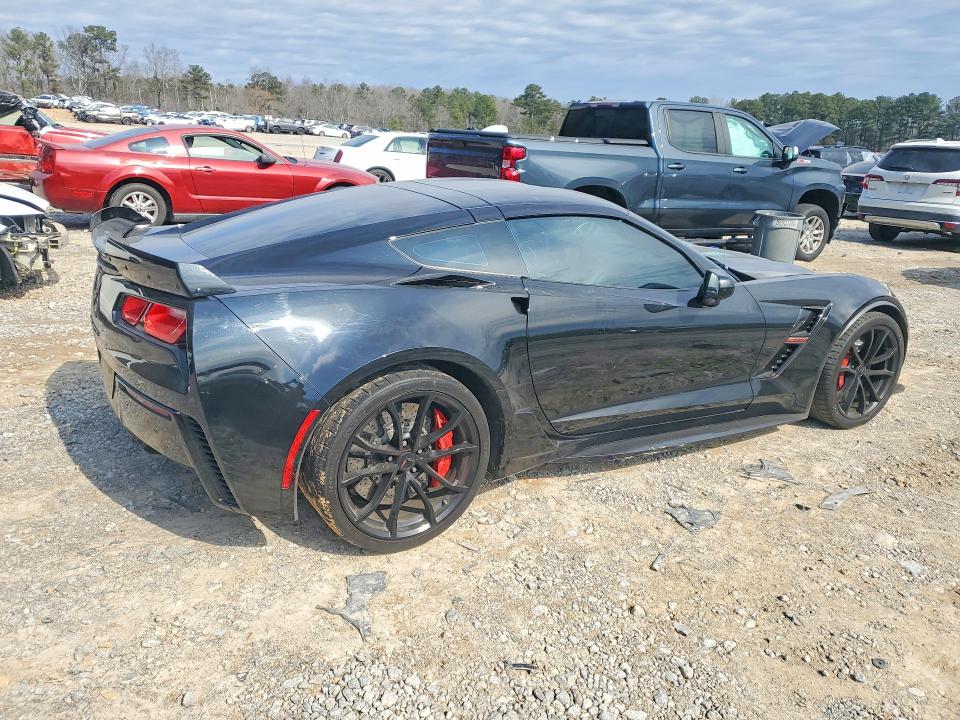Photo 3 from auction – 2017 CHEVROLET CORVETTE with VIN 1G1YW2D74H5109704