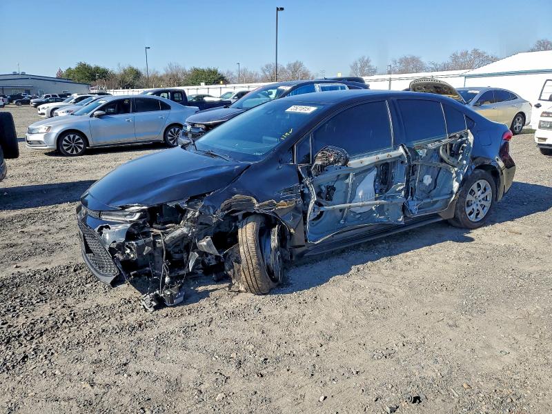 TOYOTA COROLLA LE 2020 with VIN JTDEPRAE3LJ045108 - Photo from auction