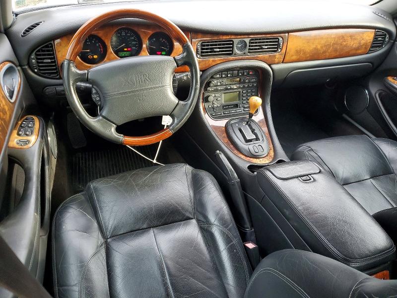 Photo 8 from auction – 2001 JAGUAR XJR with VIN SAJDA15B81MF39057