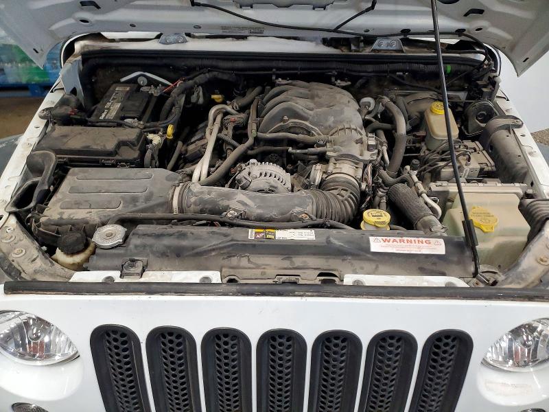 Photo 12 from auction – 2014 JEEP WRANGLER U with VIN 1C4HJWDG3EL302088
