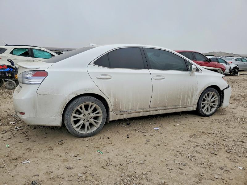 Photo 3 from auction – 2010 LEXUS HS with VIN JTHBB1BA9A2018807