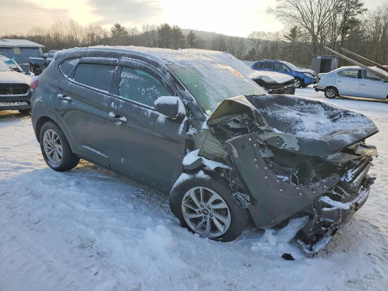 Photo 4 from auction – 2017 HYUNDAI TUCSON with VIN KM8J3CA4XHU439057