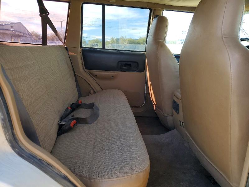 Фото 10 с аукциона – 2000 JEEP CHEROKEE S с VIN 1J4FF48S3YL128193