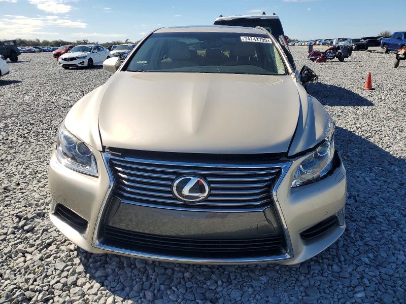 Photo 5 from auction – 2015 LEXUS LS 460 with VIN JTHCL5EF3F5023491