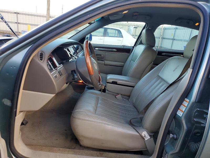 Photo 7 from auction – 2003 LINCOLN TOWN CAR S with VIN 1LNHM82W83Y678570