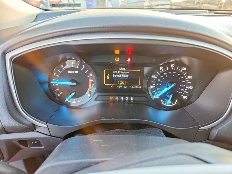Photo 9 from auction – 2016 FORD FUSION with VIN 3FA6P0H72GR233871