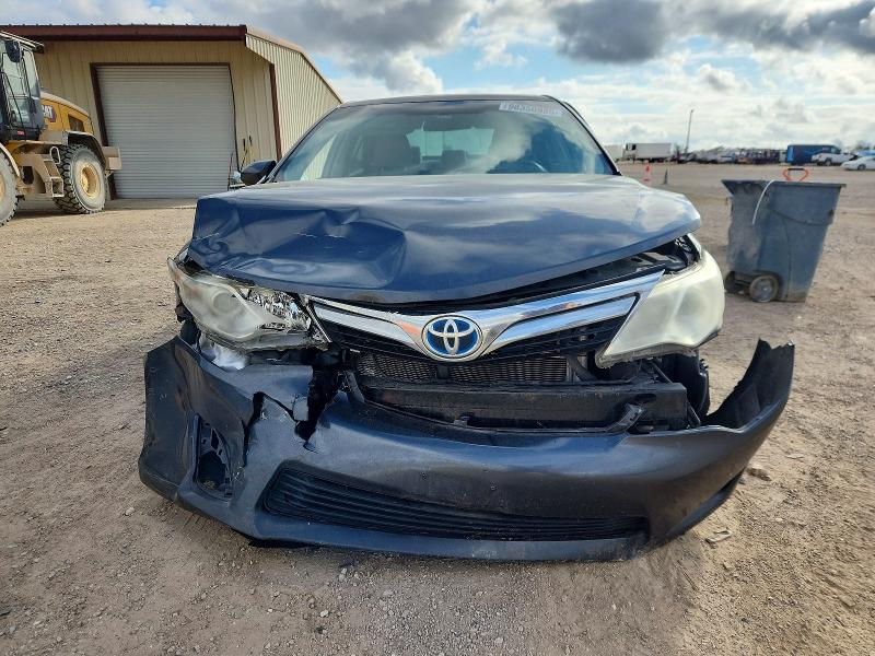 Photo 5 from auction – 2012 TOYOTA CAMRY HYBR with VIN 4T1BD1FK1CU042617