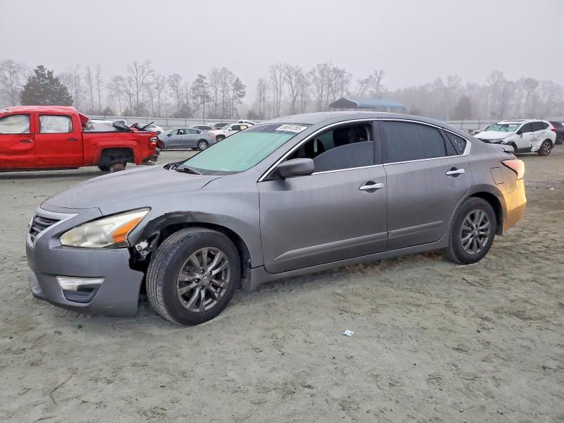 NISSAN ALTIMA 2015 с VIN 1N4AL3AP2FC437066 - Фото с аукциона