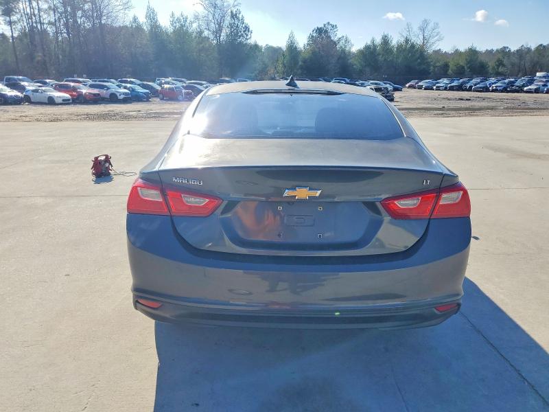 Photo 6 from auction – 2016 CHEVROLET MALIBU LT with VIN 1G1ZE5ST5GF295089