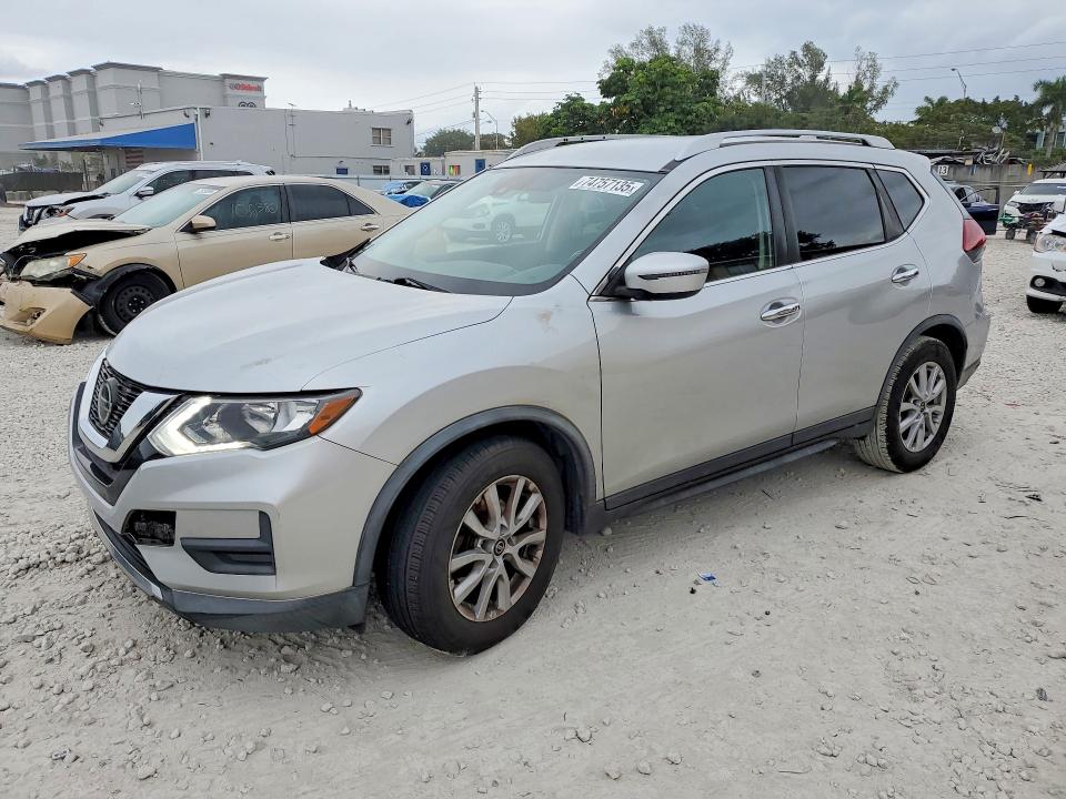 NISSAN ROGUE S 2019 z numerem VIN KNMAT2MT9KP554885 - Zdjęcie z aukcji