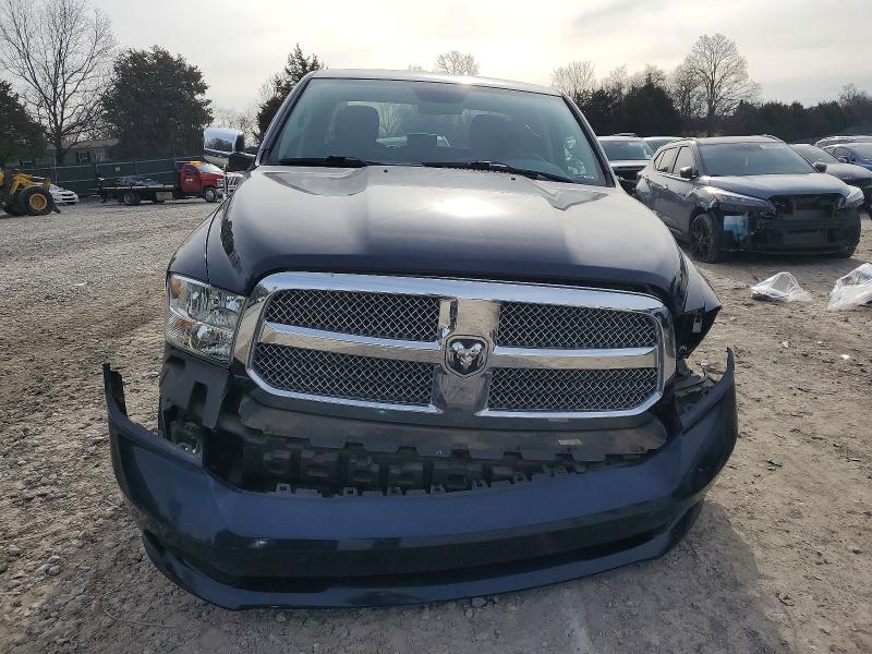 Photo 5 from auction – 2018 RAM 1500 ST with VIN 1C6RR6FTXJS139373