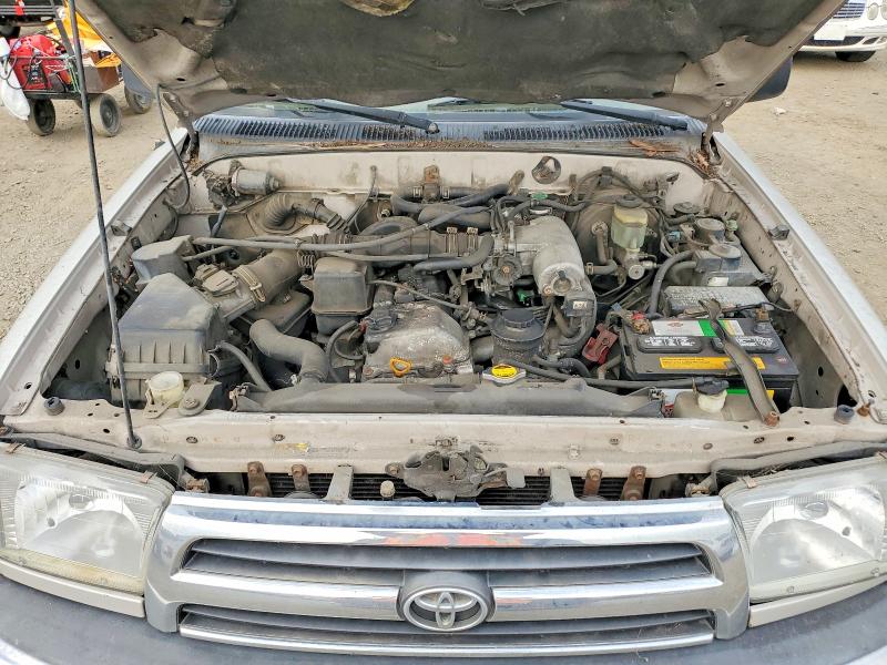 Photo 12 from auction – 2000 TOYOTA 4RUNNER with VIN JT3GM84R3Y0058047