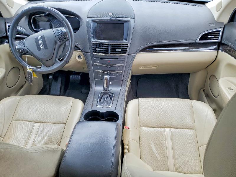 Фото 8 с аукциона – 2015 LINCOLN MKT с VIN 2LMHJ5AT2FBL01205