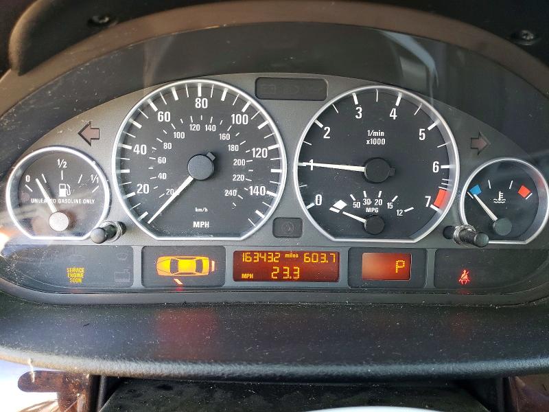 Photo 9 from auction – 2005 BMW 330 I with VIN WBAEV534X5KM39413